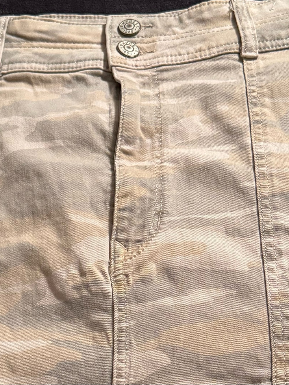 Express light tan camo mini skirt
